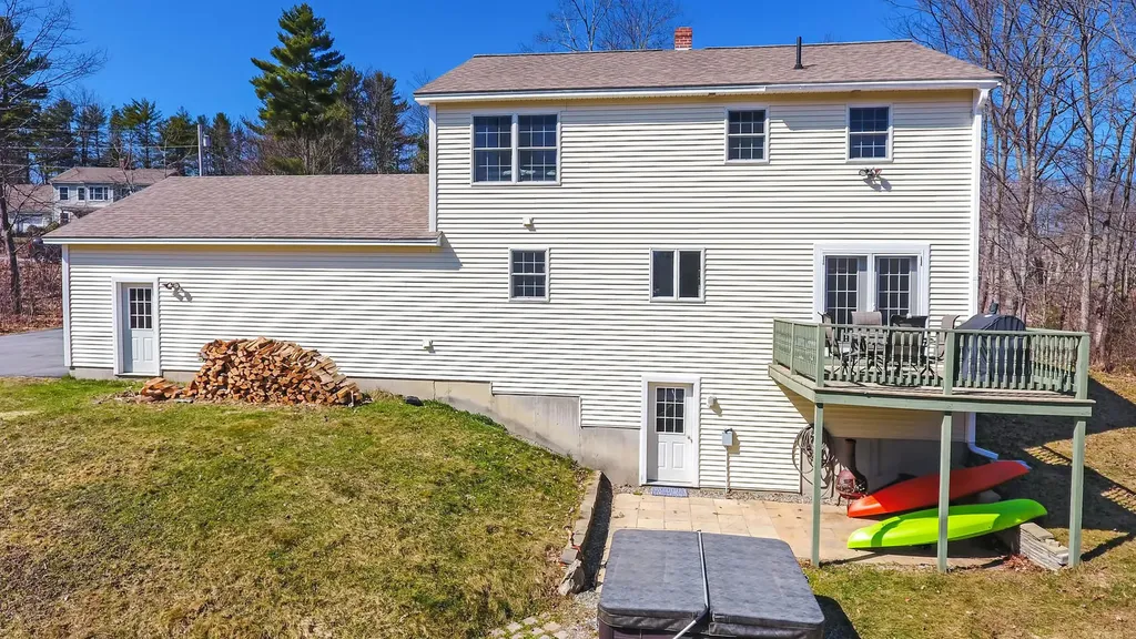18 Hunter Hill Road Durham ME 04222