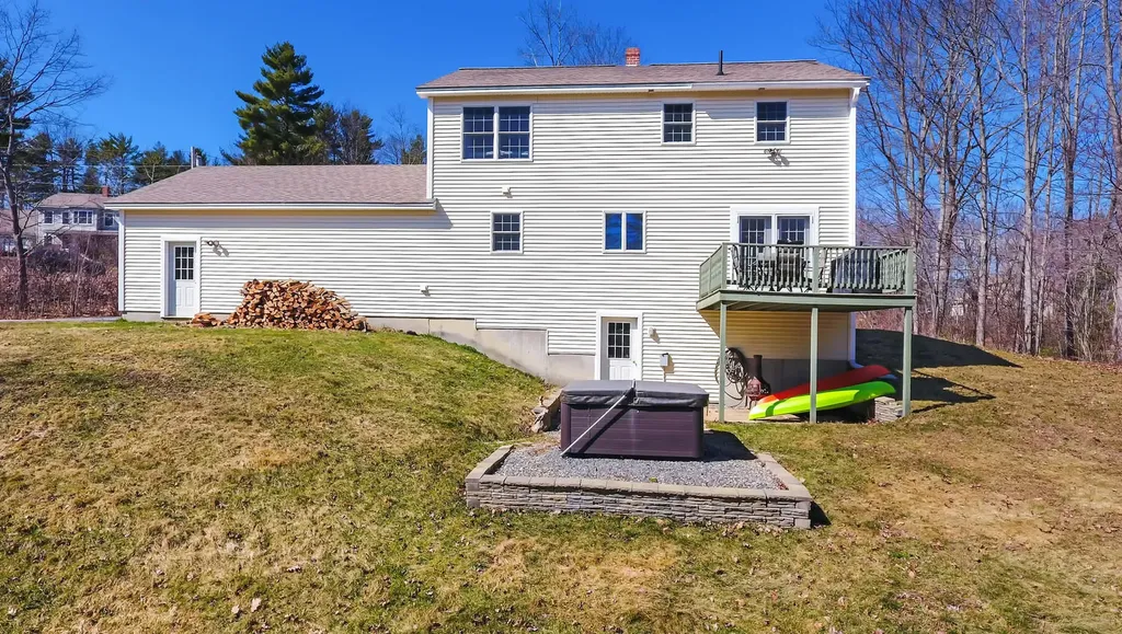 18 Hunter Hill Road Durham ME 04222