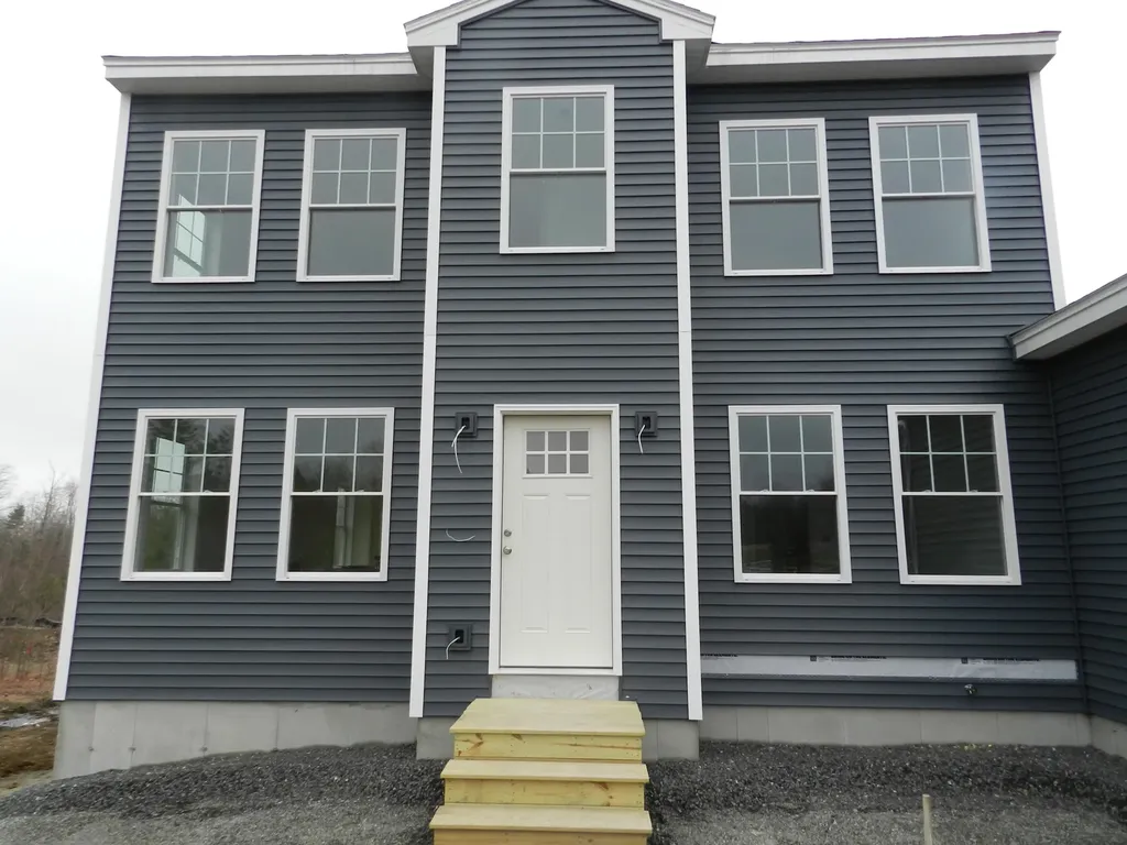 19 Wayne Road Westbrook ME 04092