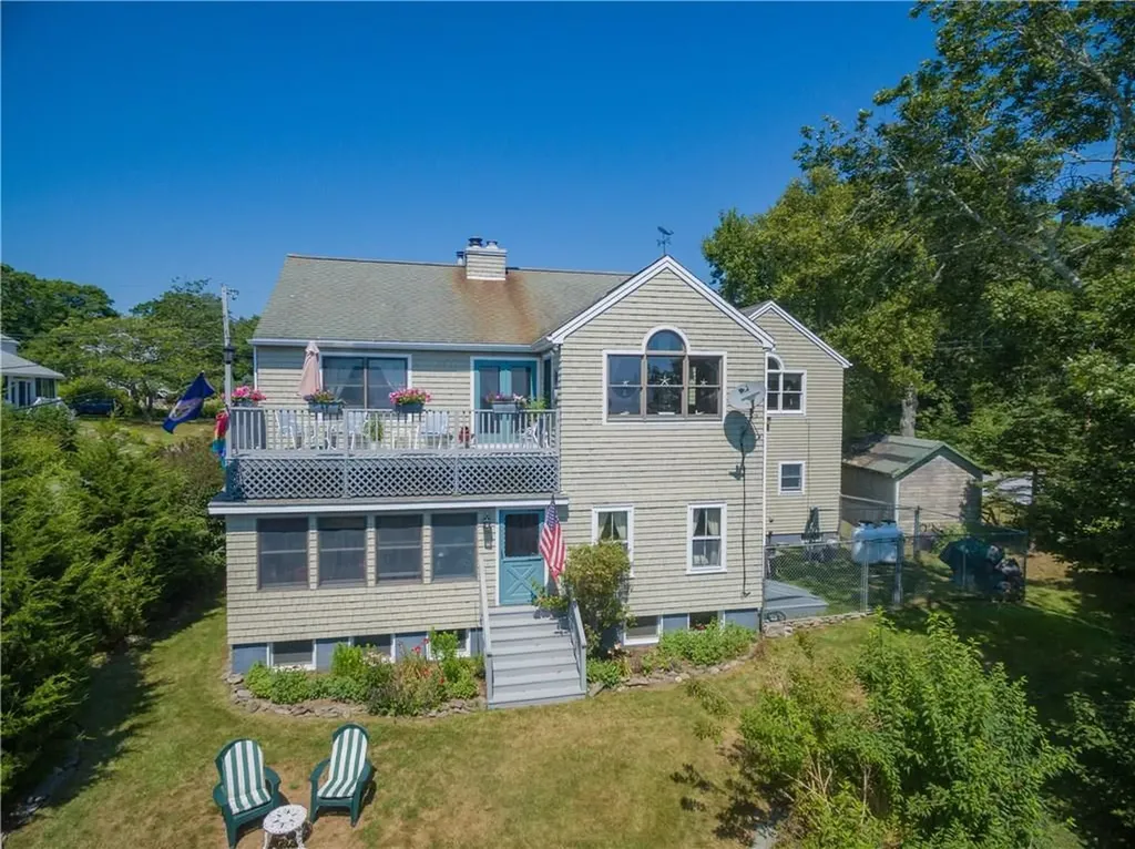 1 Grimes Avenue Boothbay ME 04544