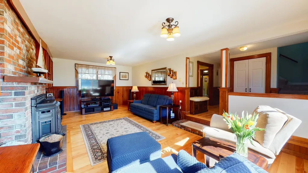 65 Sunrise Terrace Thomaston ME 04861