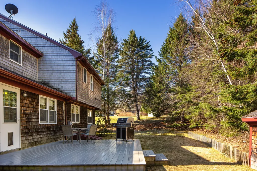 65 Sunrise Terrace Thomaston ME 04861