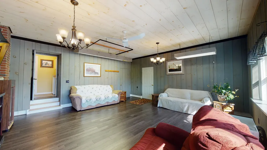 65 Sunrise Terrace Thomaston ME 04861