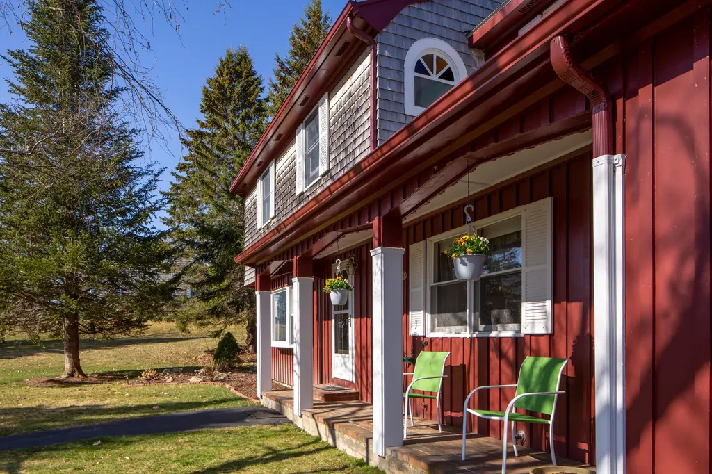 65 Sunrise Terrace Thomaston ME 04861