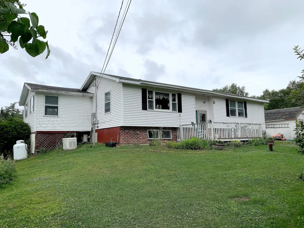 206 Indian Point Road Stonington ME 04681