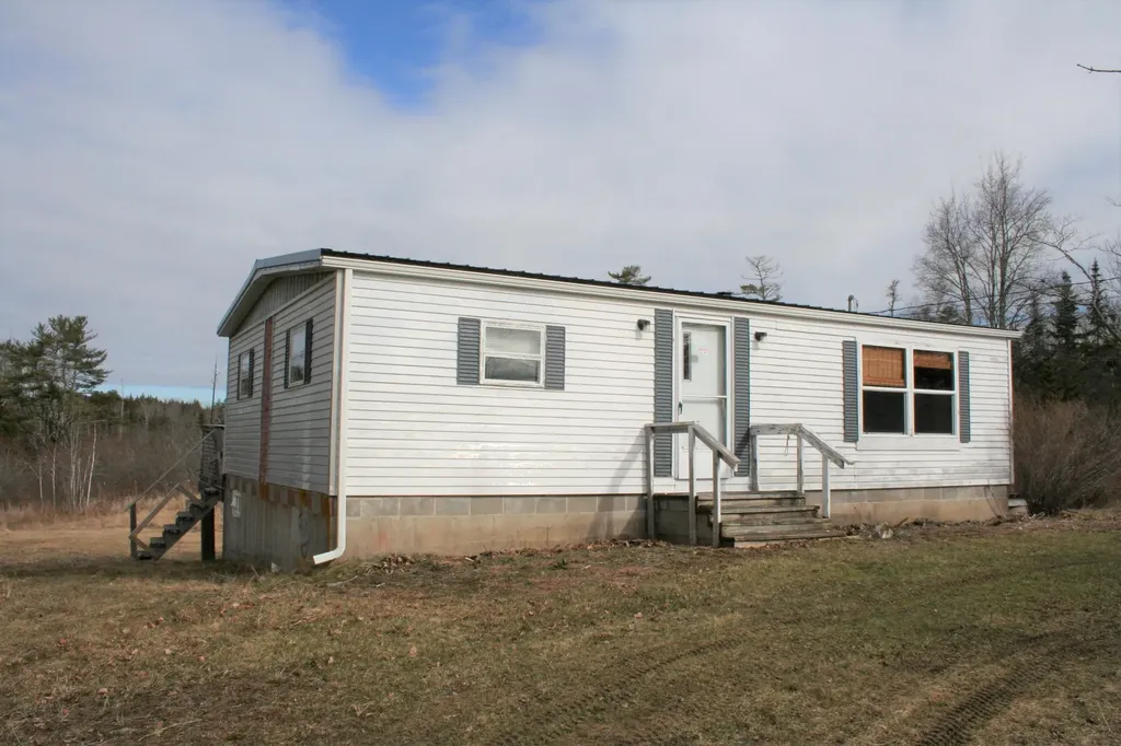 164 River Road Cushing ME 04563