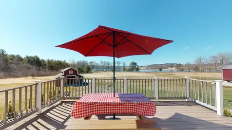 18 Toll Bridge Road Thomaston ME 04861