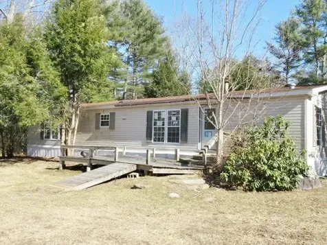 107 Highland Road Warren ME 04864