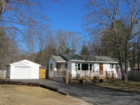 6 Elmwood Drive Windham ME 04062