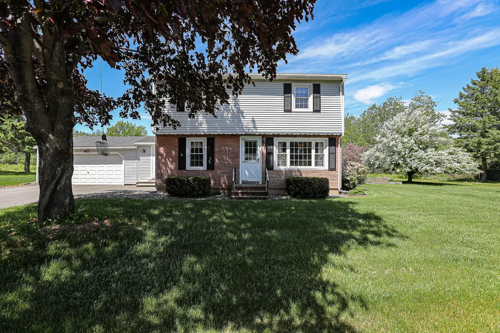 33 Gilbert Street Orono ME 04473