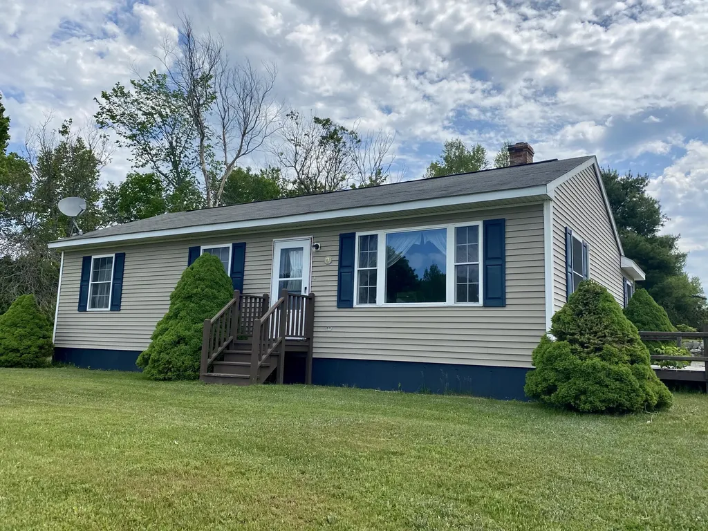422 Enfield Road Lincoln ME 04457