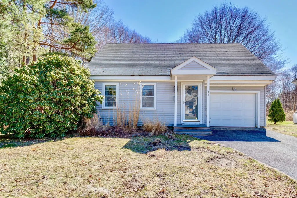 44 Brown Street Kennebunk ME 04043