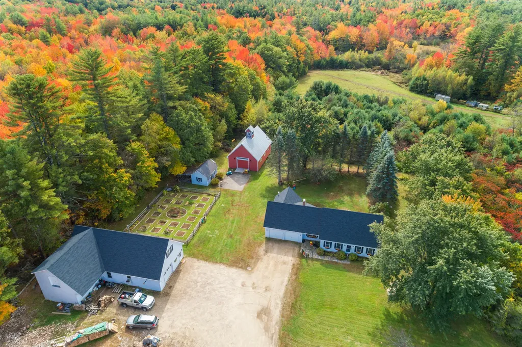636 Gore Road Alfred ME 04002
