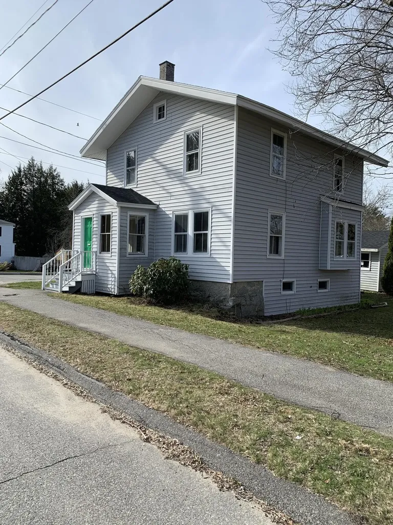 22 Central Street Saco ME 04072