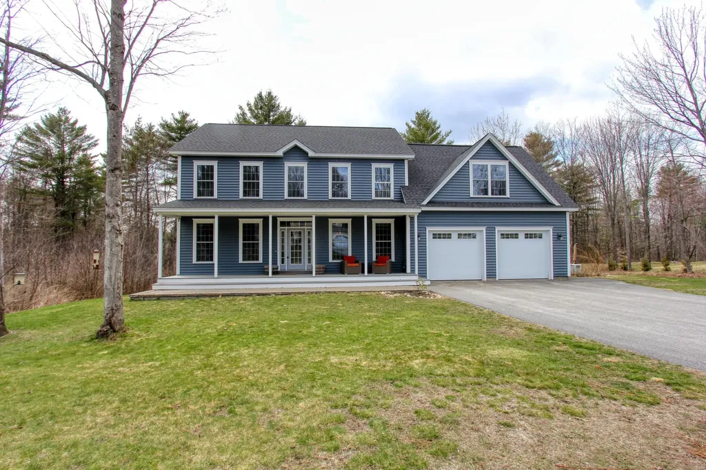 53 Charter Way Auburn ME 04210