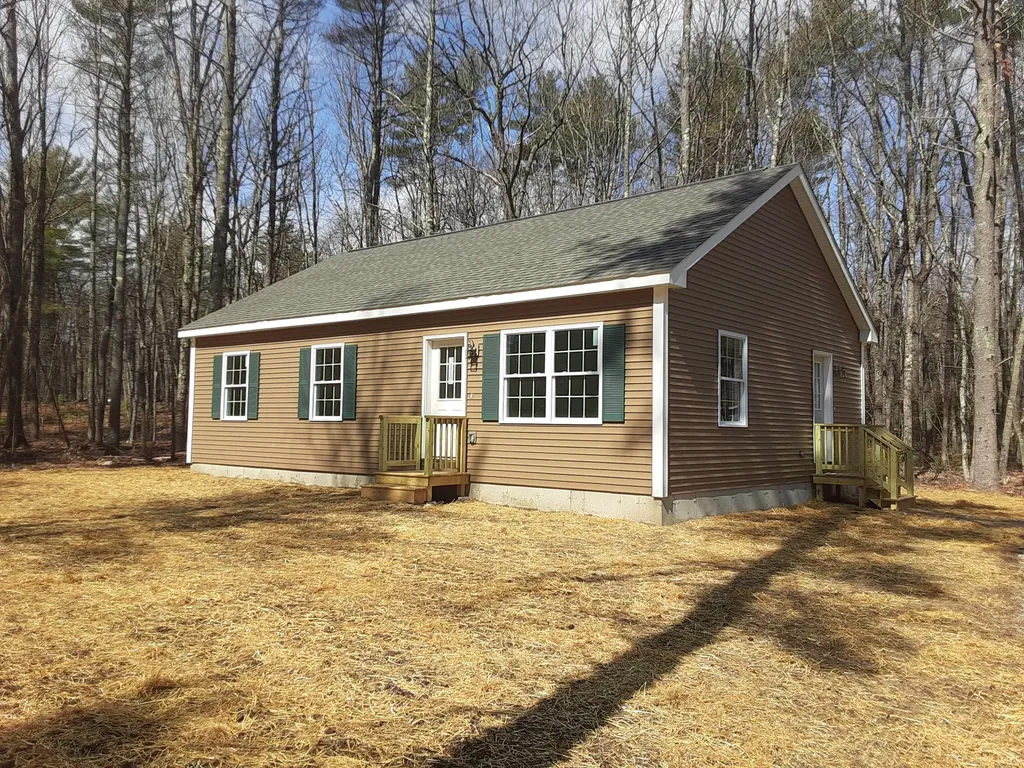 8 Evans Way Sebago ME 04029