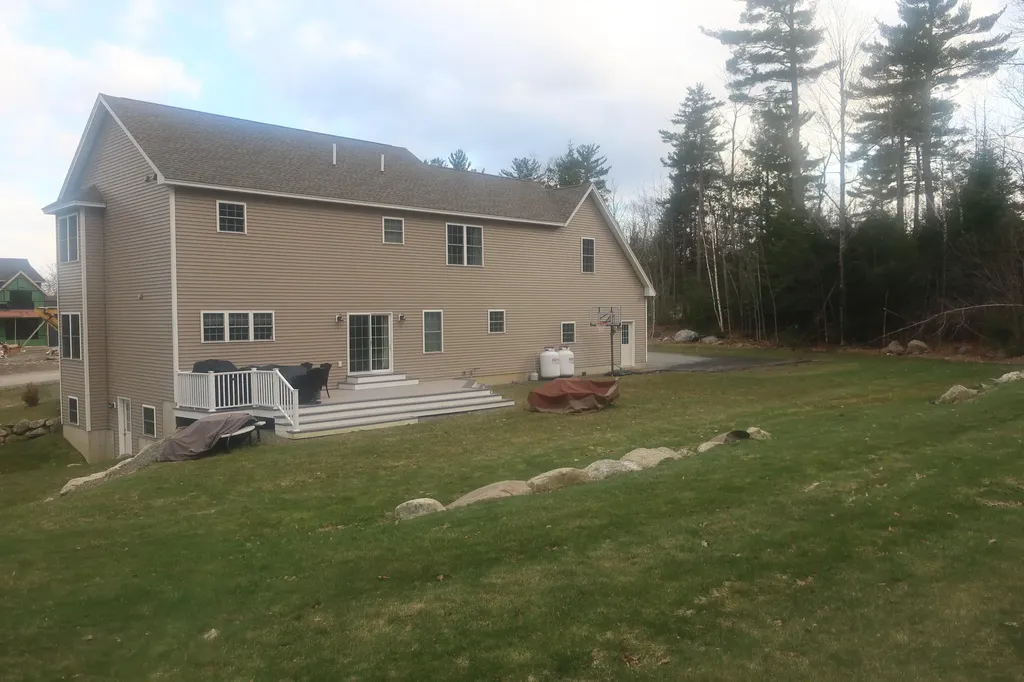 17 Silver Drift Trail Hampden ME 04444