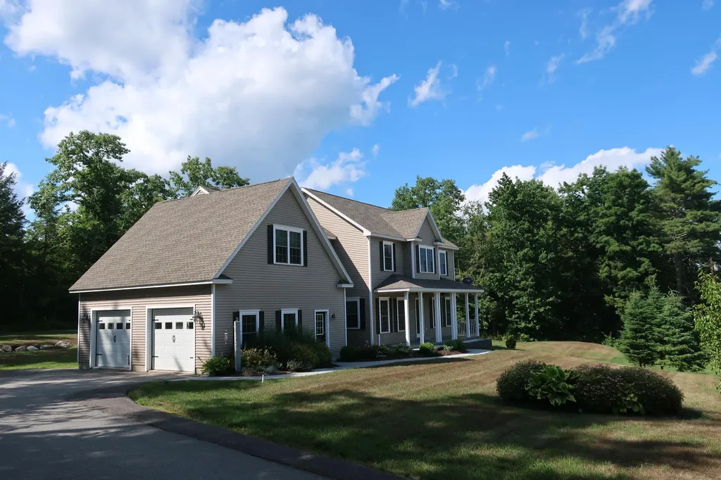 17 Silver Drift Trail Hampden ME 04444