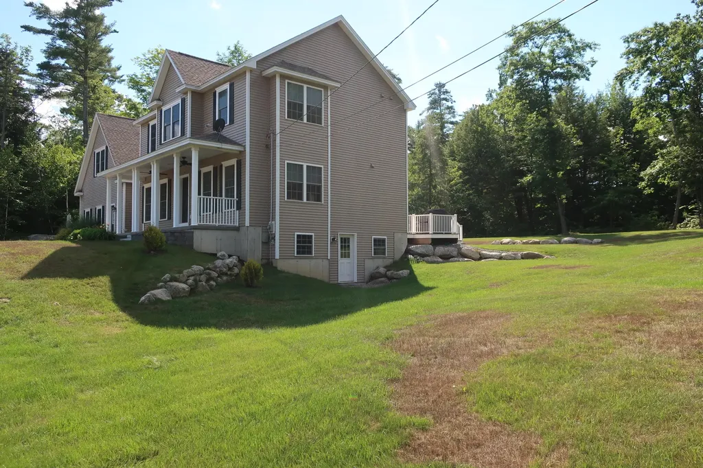 17 Silver Drift Trail Hampden ME 04444