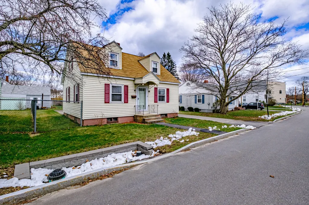 33 Cloudman Street Westbrook ME 04092