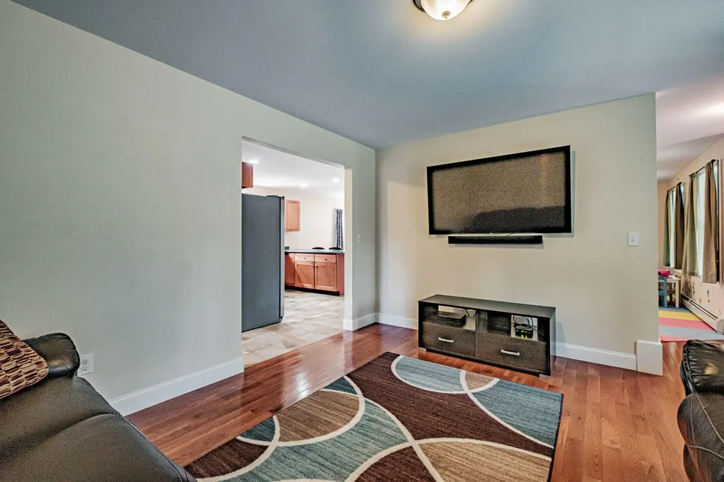 55 Emery Road Standish ME 04084