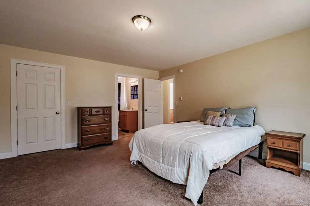 55 Emery Road Standish ME 04084