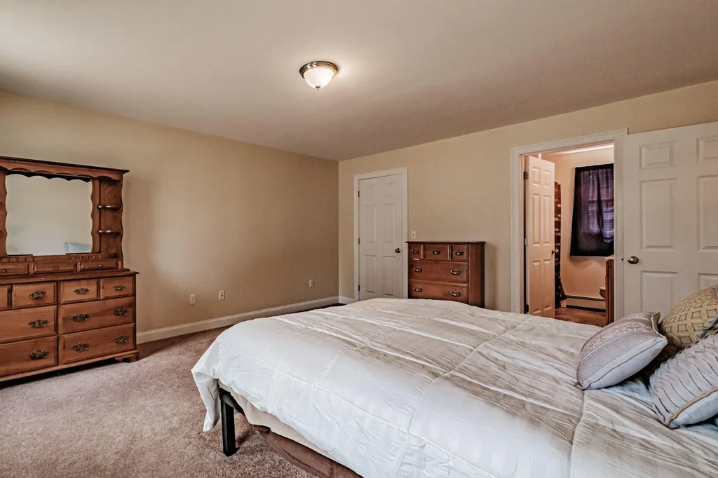 55 Emery Road Standish ME 04084