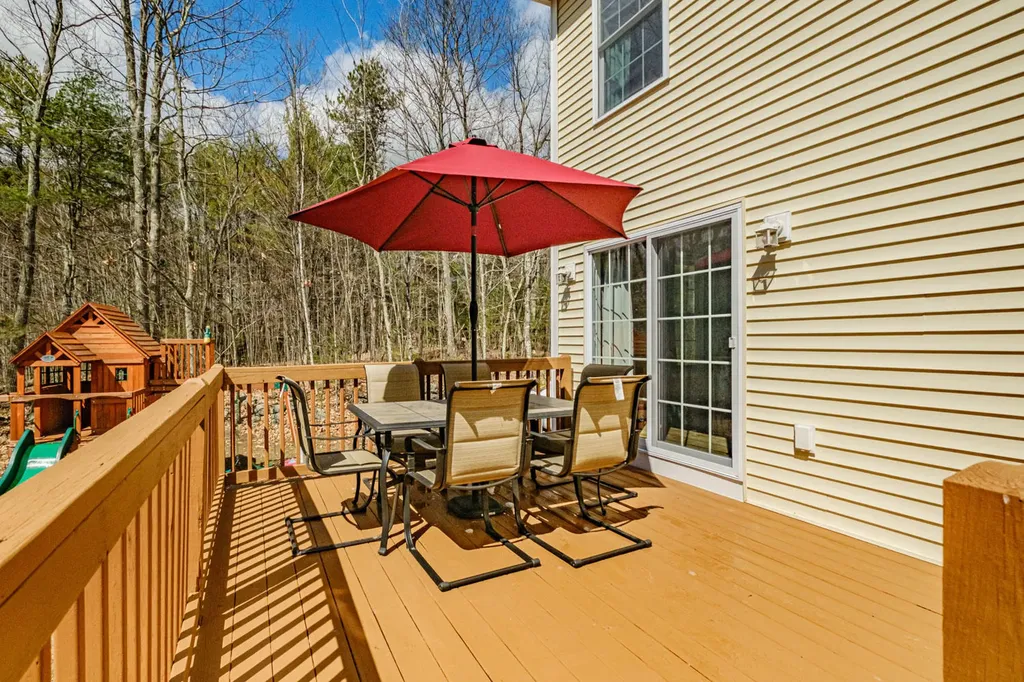 55 Emery Road Standish ME 04084