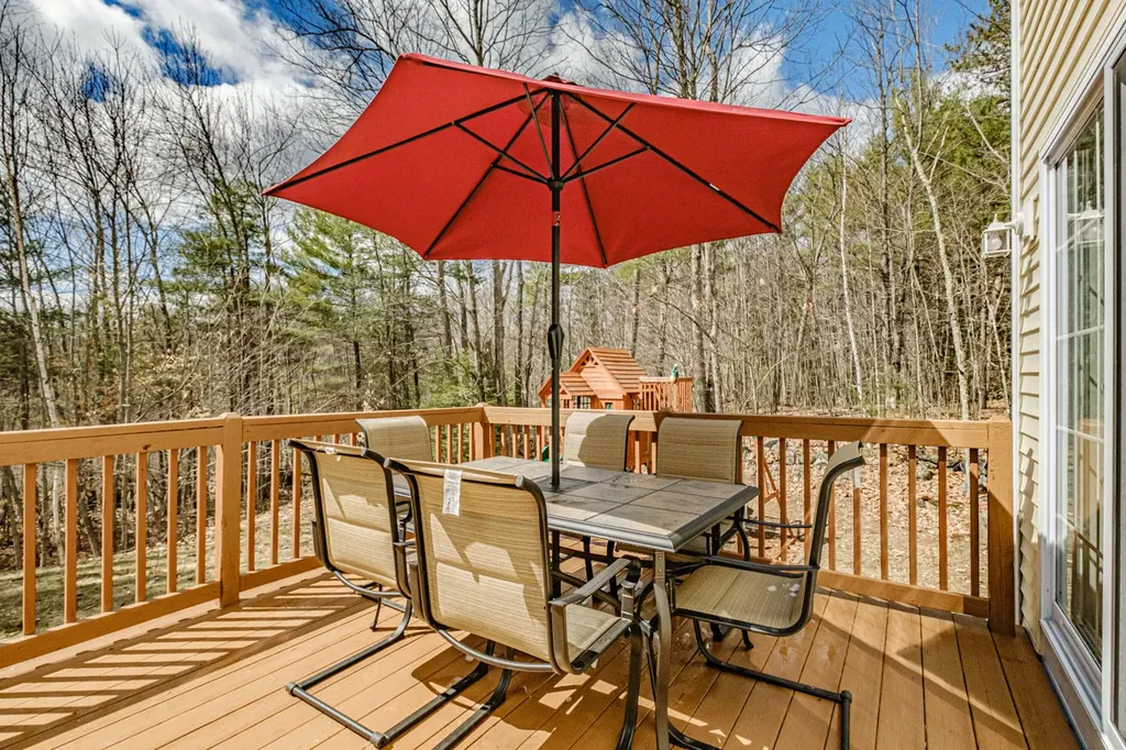 55 Emery Road Standish ME 04084