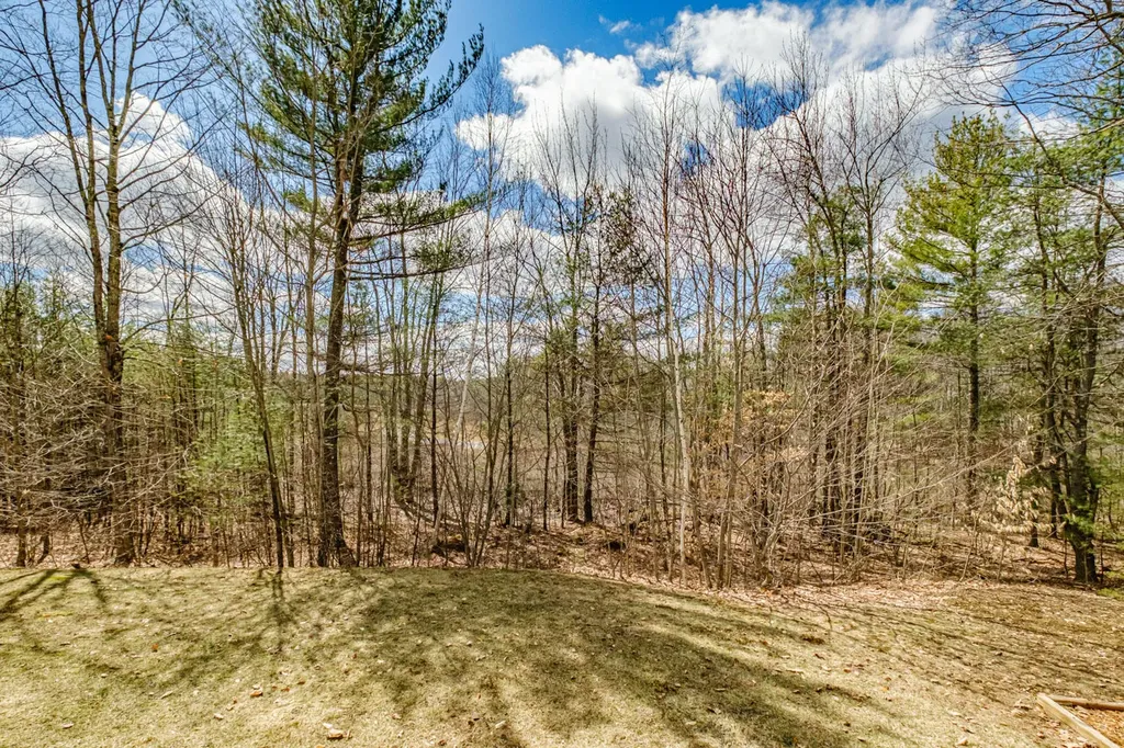 55 Emery Road Standish ME 04084