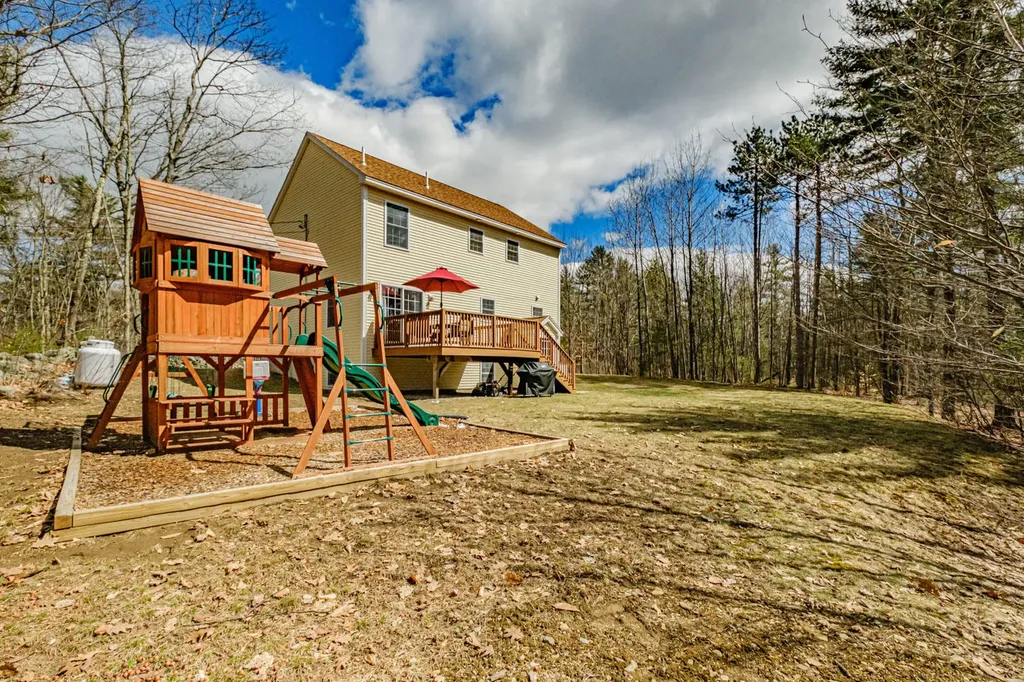 55 Emery Road Standish ME 04084