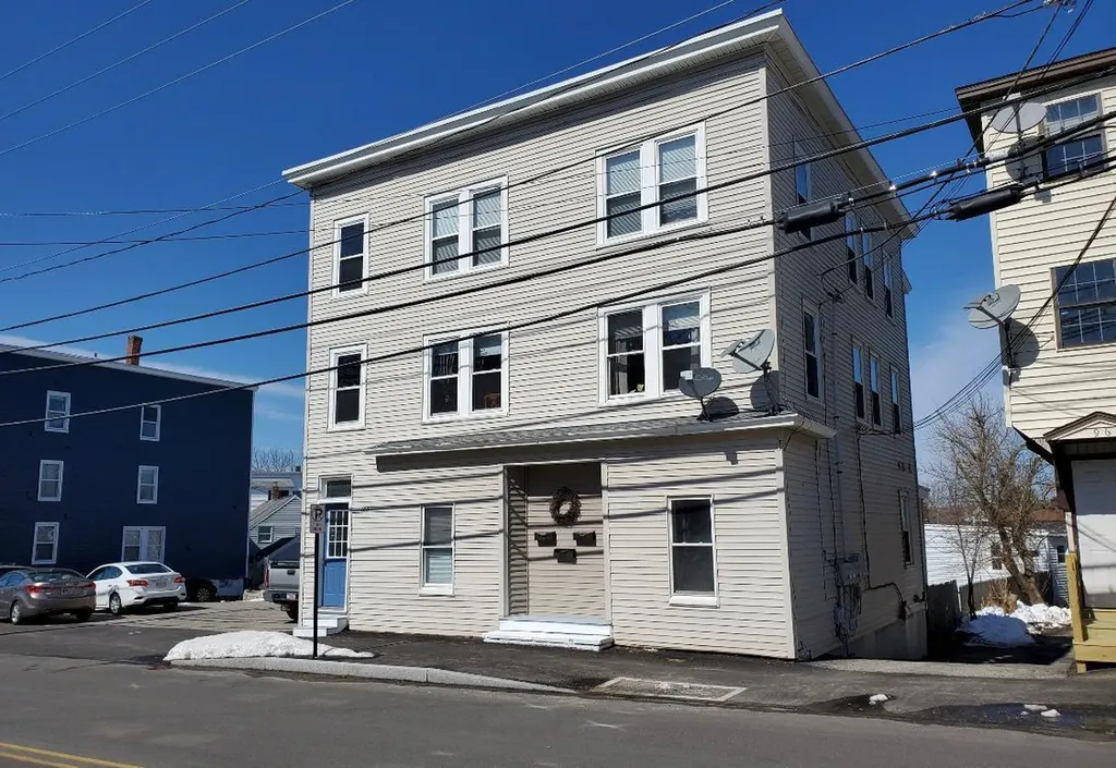 102 South Street Biddeford ME 04005