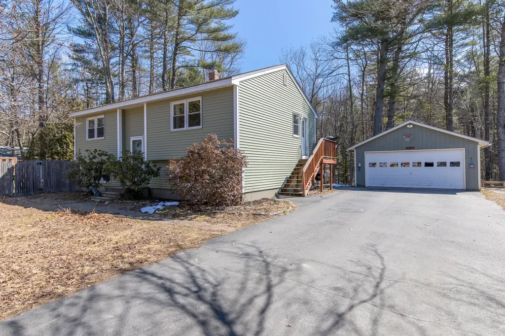 3 Riverview Drive Topsham ME 04086