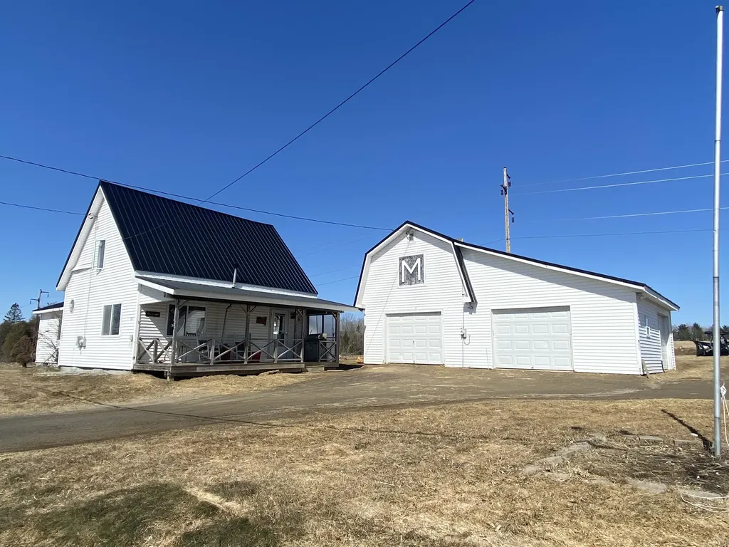 307 St Albans Road Corinna ME 04928