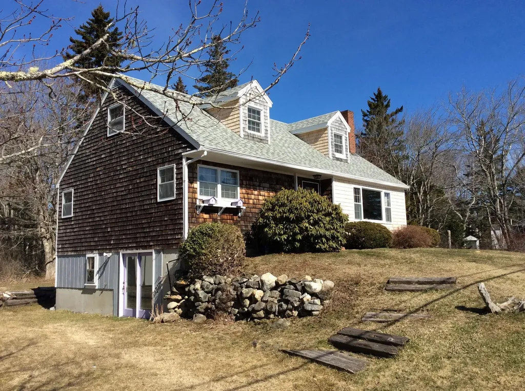 31 Drift Inn Road Saint George ME 04860