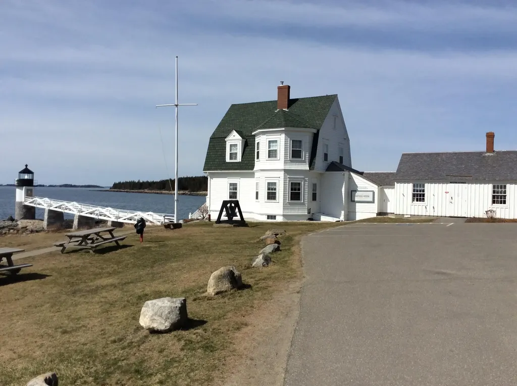 31 Drift Inn Road Saint George ME 04860