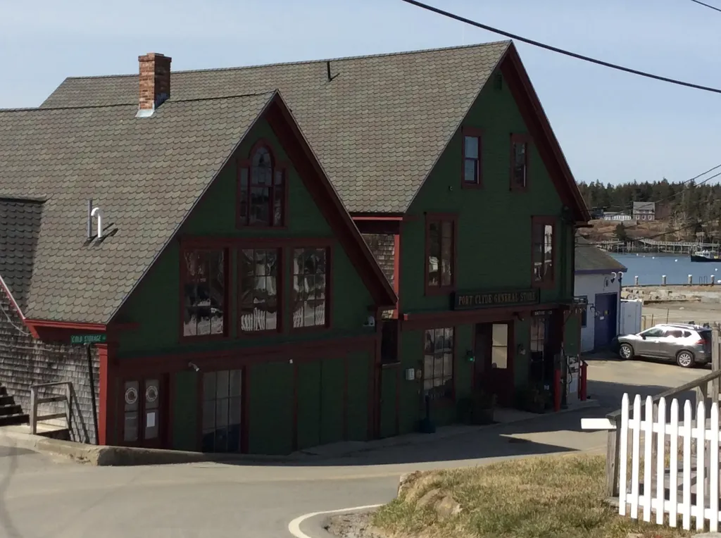 31 Drift Inn Road Saint George ME 04860