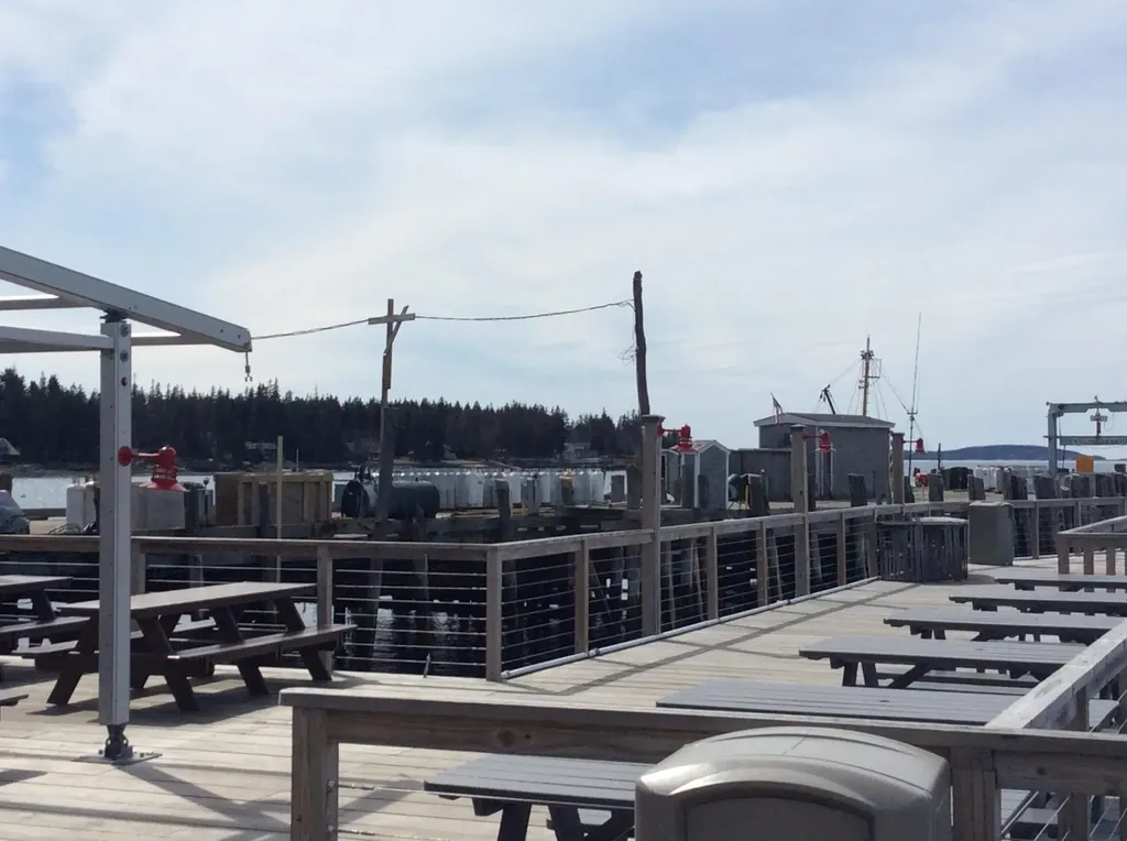31 Drift Inn Road Saint George ME 04860