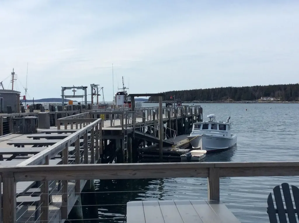 31 Drift Inn Road Saint George ME 04860