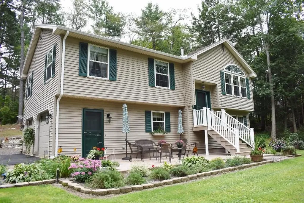 783 River Road Orrington ME 04474
