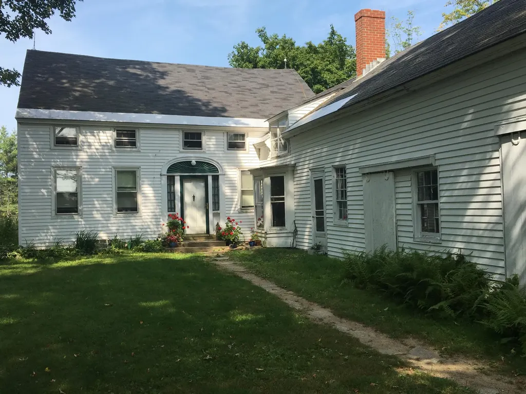 192 Bradley Pond Road Topsham ME 04086