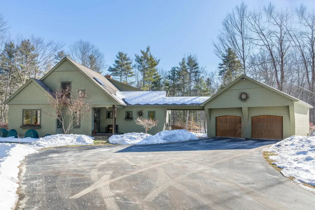 123 Leighton Road Pownal ME 04069