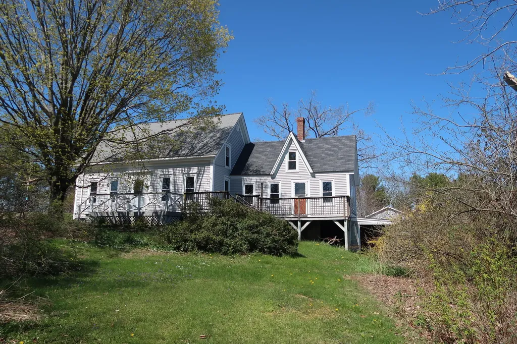 15 Boulder Drive Wiscasset ME 04578