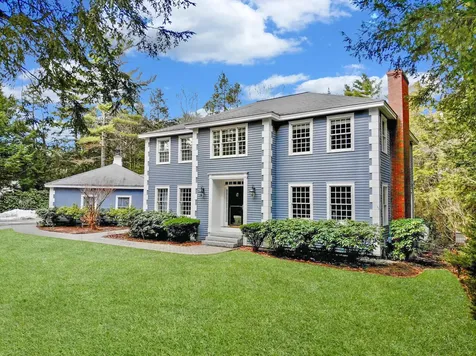 85 Woodlands Drive Falmouth ME 04105