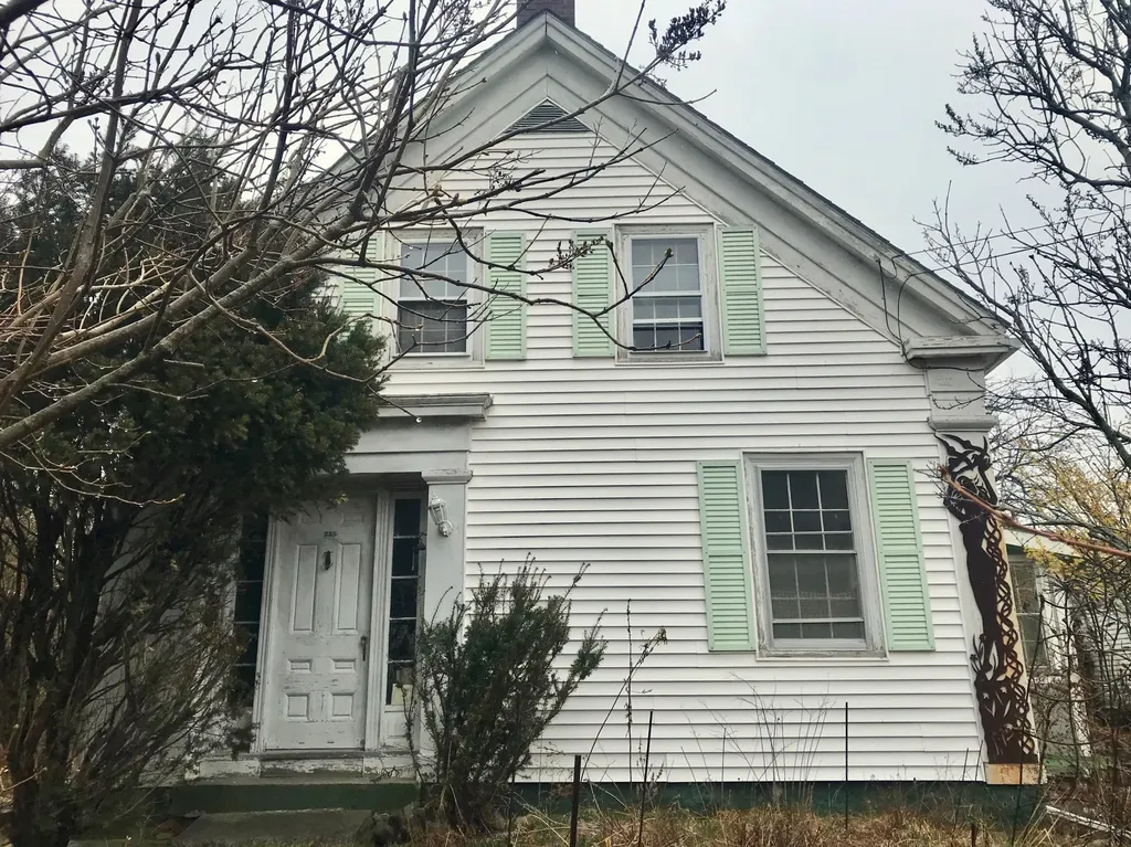 235 Rankin Street Rockland ME 04841