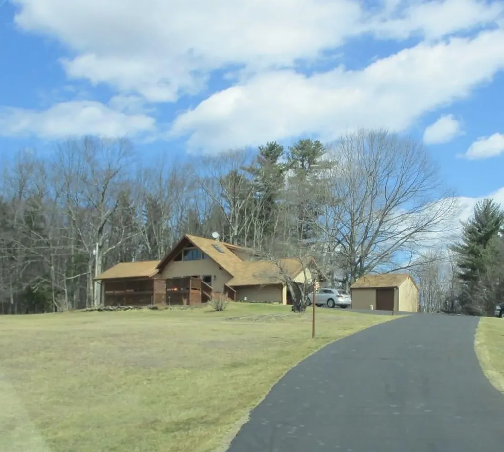 85 Metcalf Road Winthrop ME 04364