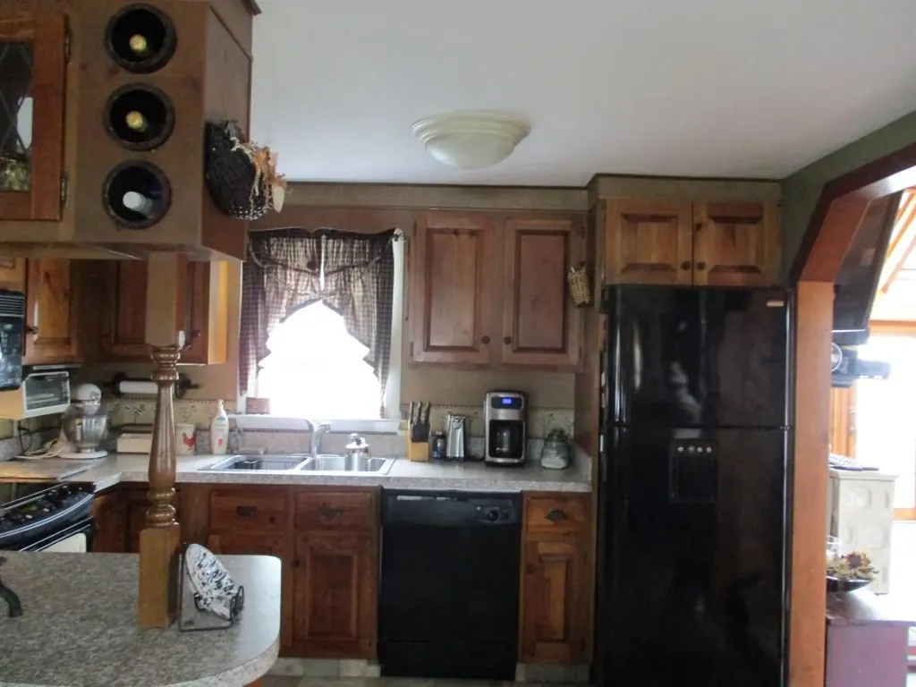 20 Sherwood Drive Auburn ME 04210