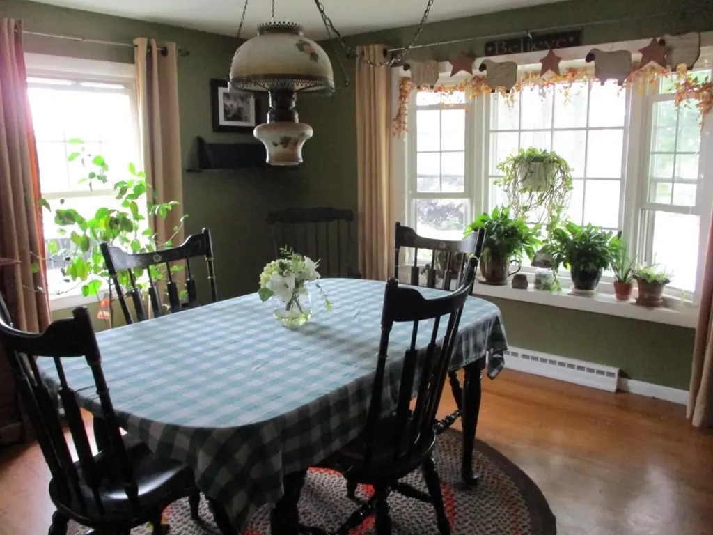 20 Sherwood Drive Auburn ME 04210
