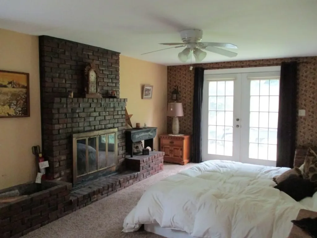 20 Sherwood Drive Auburn ME 04210