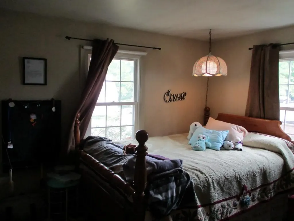 20 Sherwood Drive Auburn ME 04210